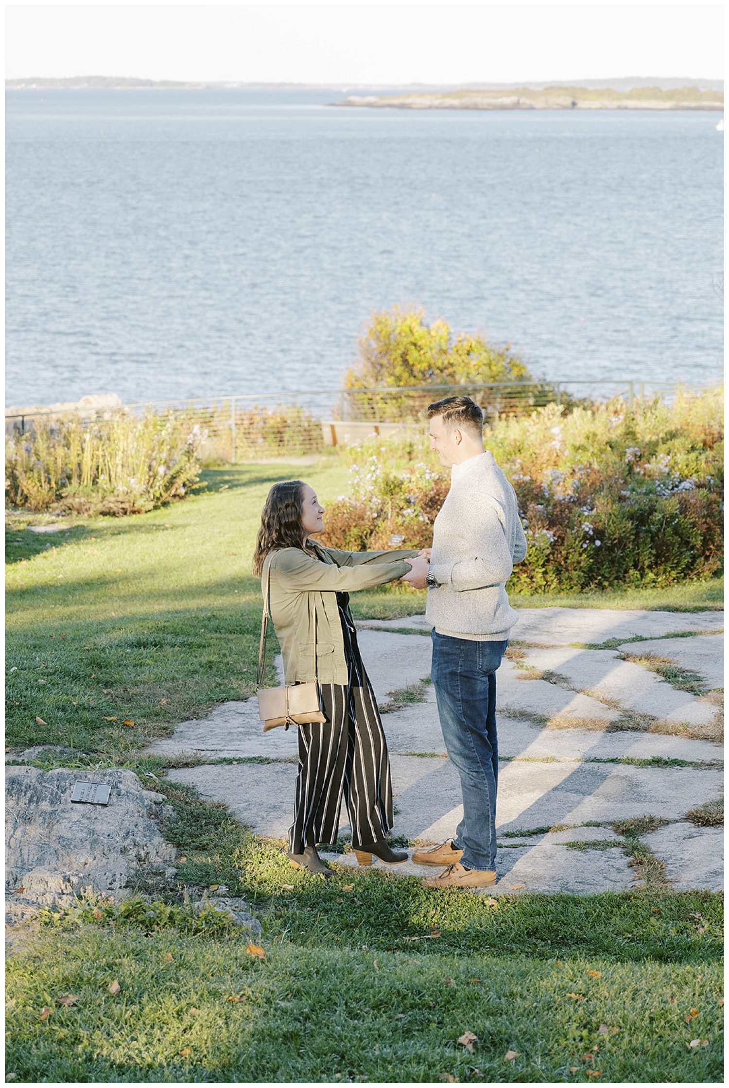 Maine engagement photographer shooting a proposal at Fort Williams Park