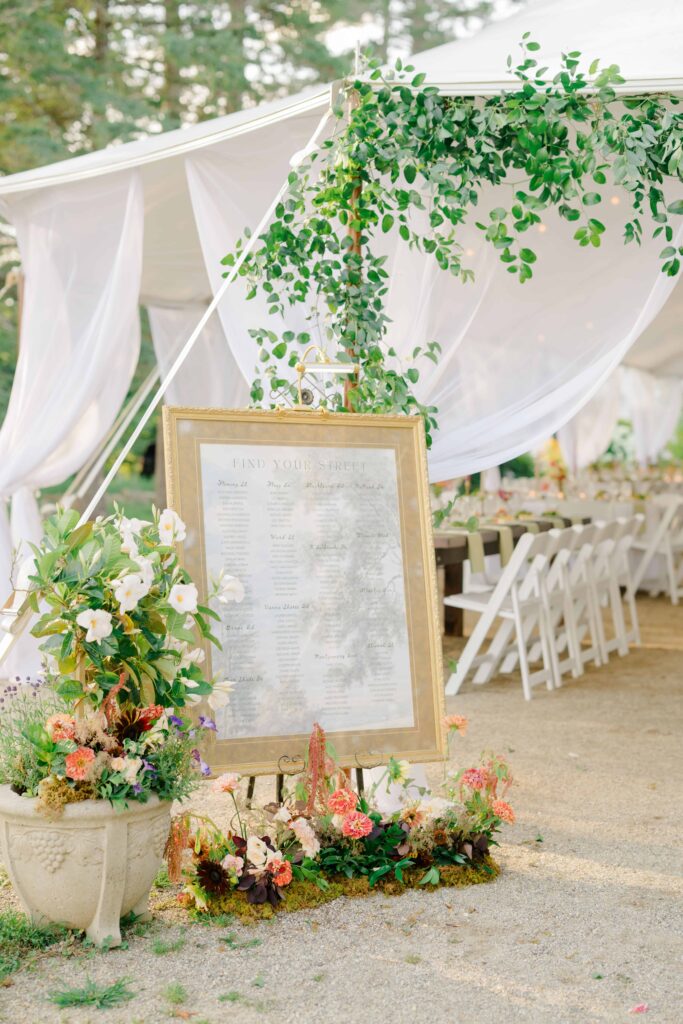 Andie and Matt’s Aldworth Manor wedding brought color, intention, and family traditions together in the most heartfelt way. A must-see for romantic souls.
